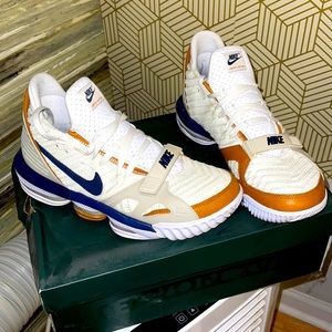 Like new Lebron XVI